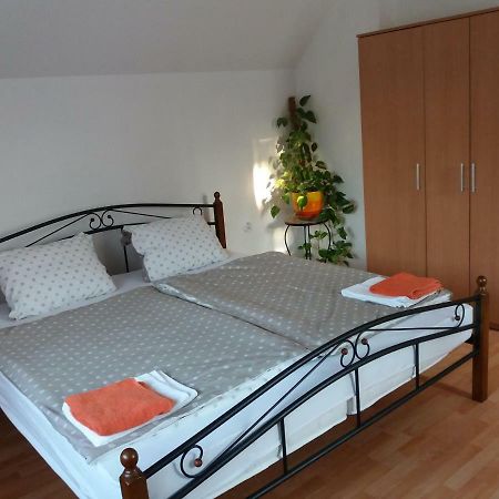 Apartmany F-M Frýdek-Místek Buitenkant foto